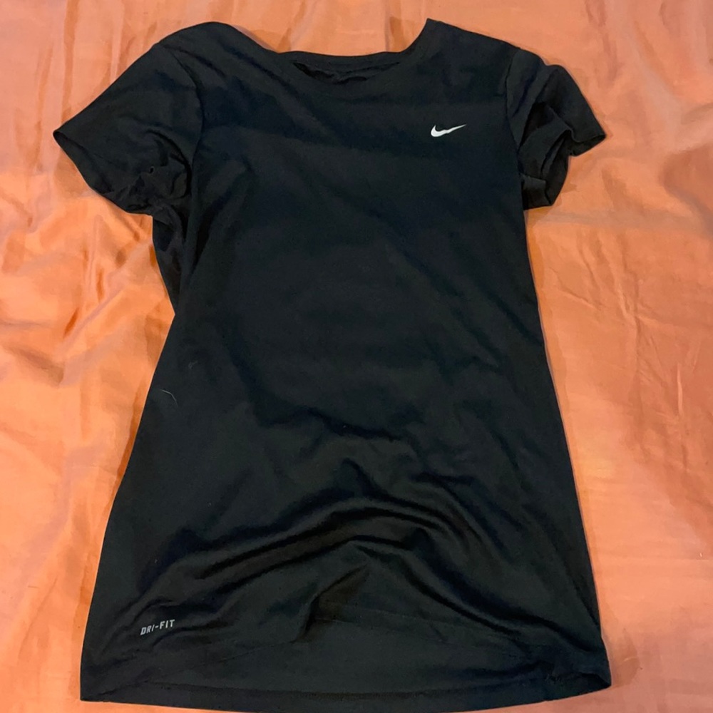 nike dri- fit black shirt